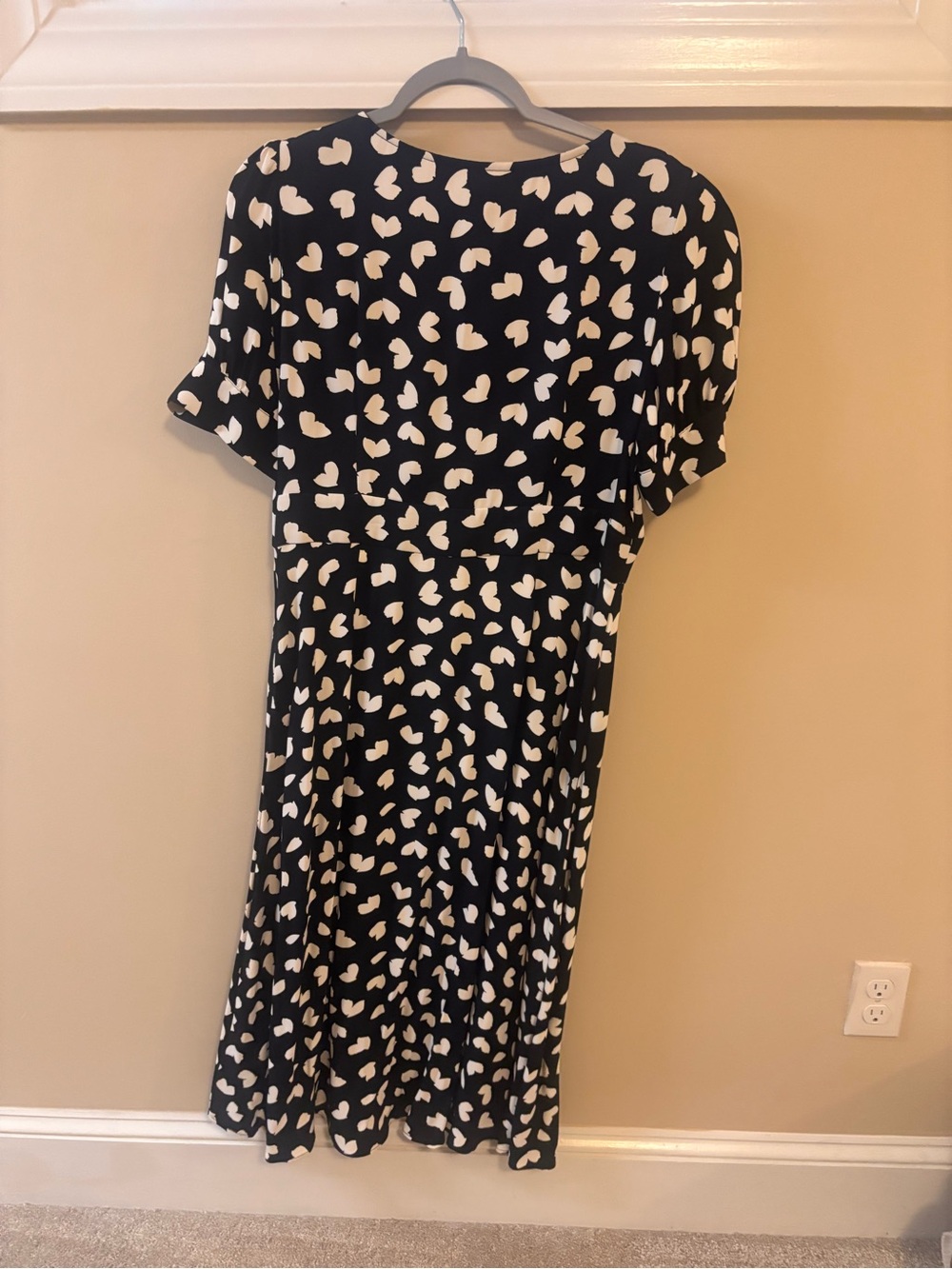 Women's top identification